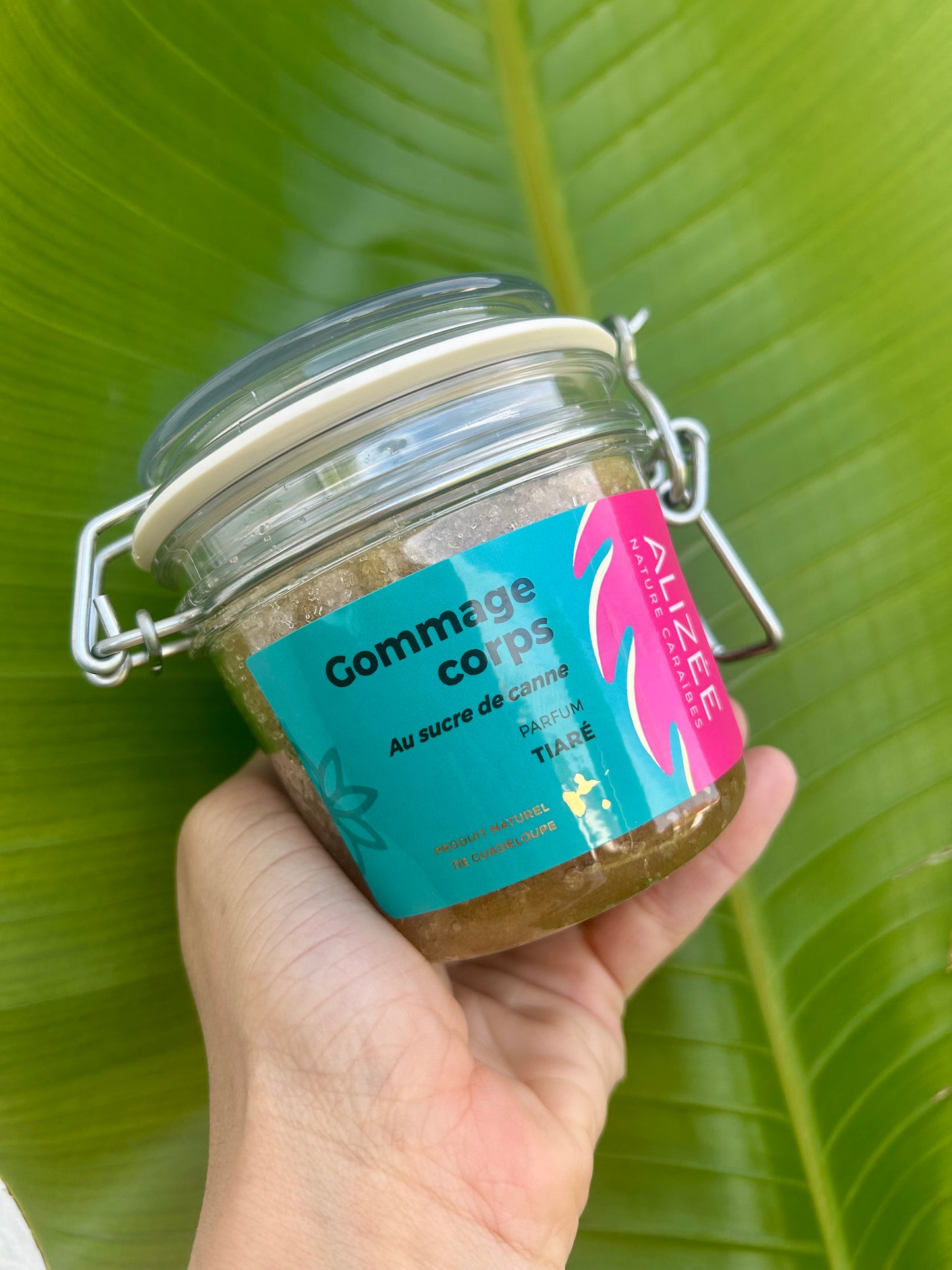Gommage au sucre de canne parfum fleur de tiaré de Guadeloupe 250ML